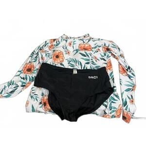 Daci 2 Piece White & Floral Quarter Zip Rash Guard w/ Black Swim Bottoms (XXL)